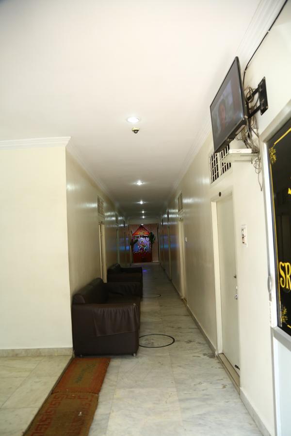 Sri Sai Krishna Deluxe Lodge Hajdarabad Zewnętrze zdjęcie