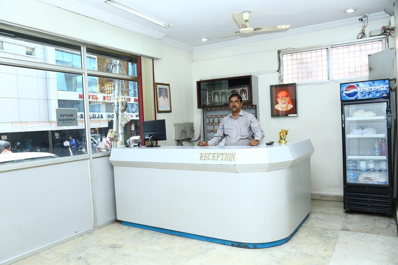 Sri Sai Krishna Deluxe Lodge Hajdarabad Zewnętrze zdjęcie