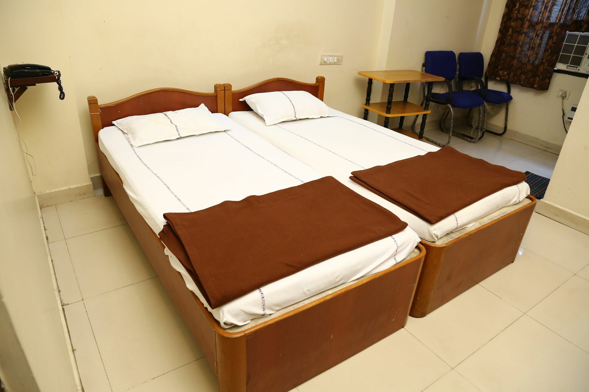 Sri Sai Krishna Deluxe Lodge Hajdarabad Zewnętrze zdjęcie